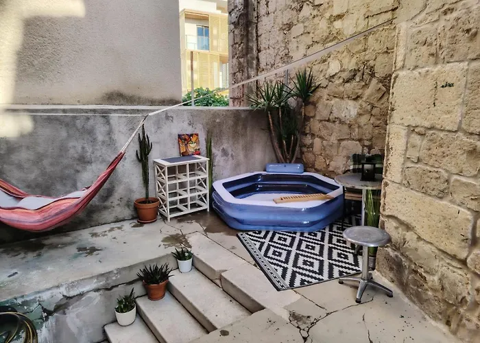 Garden Living Room, Cozy *